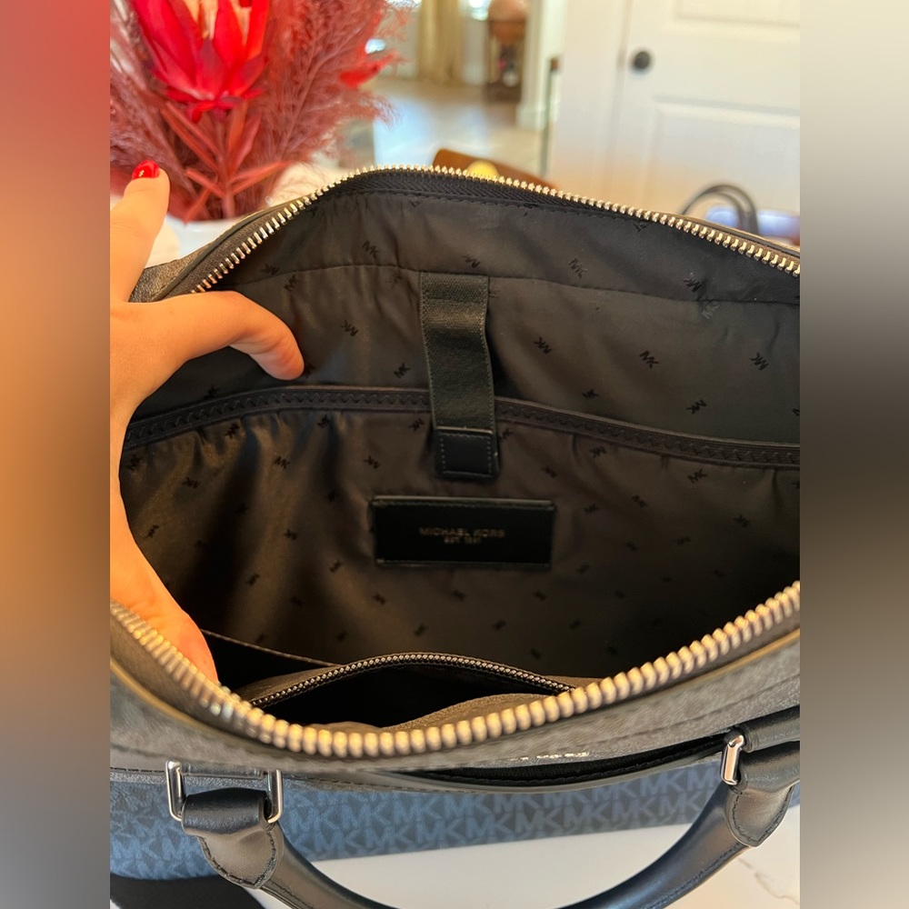 Michael Kors, laptop briefcase - Picture 2 of 9